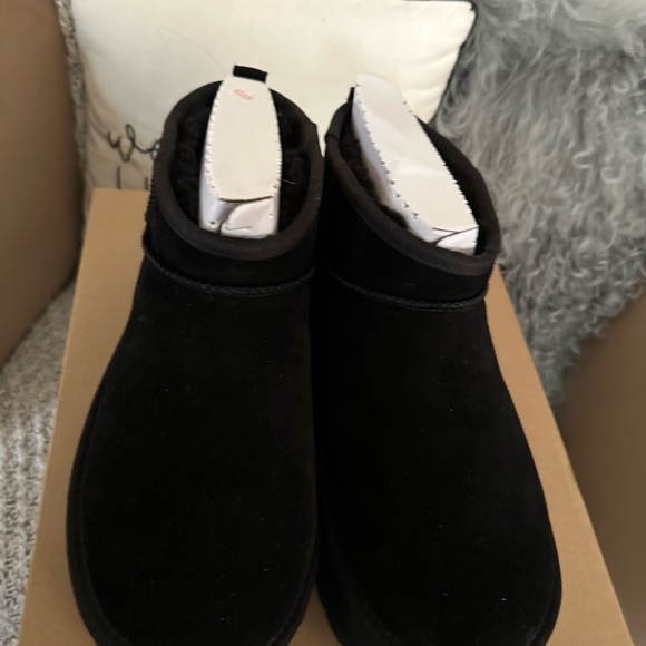 Ugg Classic ultra mini platform size 10 - Picture 5 of 6